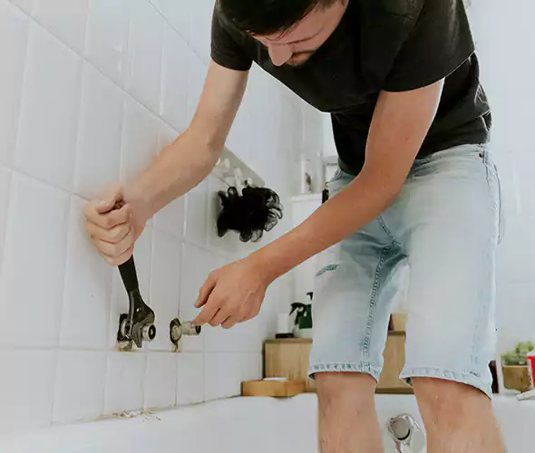 Affordable Bathtub Faucet Replacement in Biddeford: Choose Experienced Local Technicians
